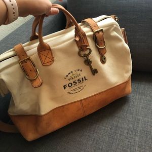 Fossil travel bag